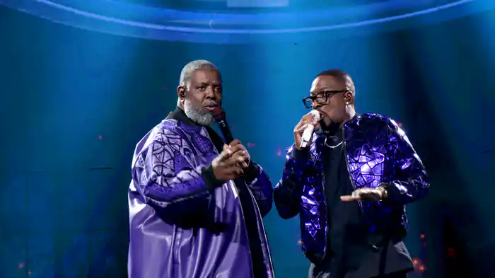 Em Qualquer Cama (Ao Vivo Em São Paulo / 2024)