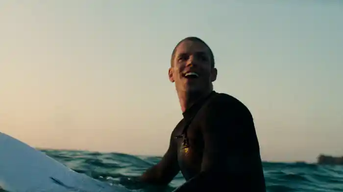 Encore (clip officiel)