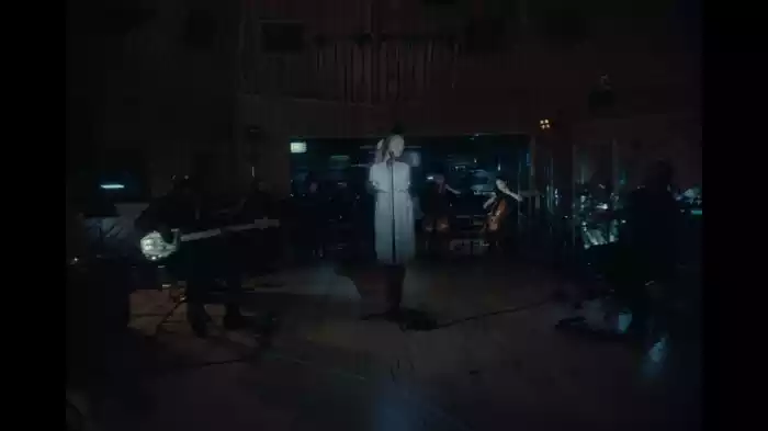 intro (end of the world) (live version)