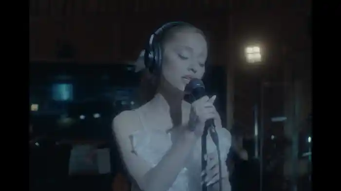 we can’t be friends (wait for your love) (live version)