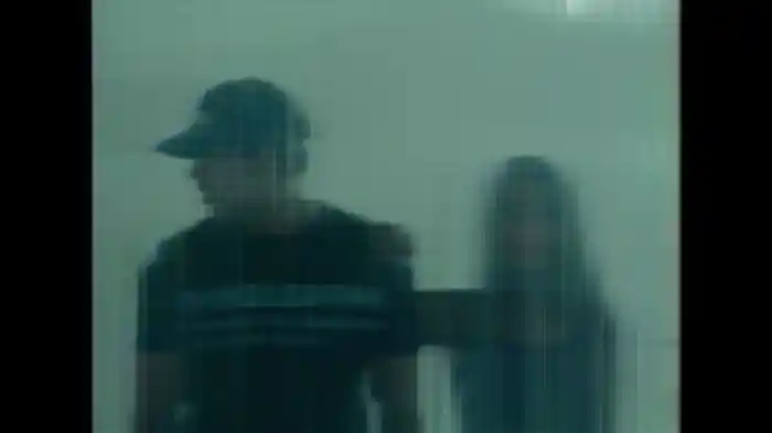 Todo lo que tengo (Visualizer)