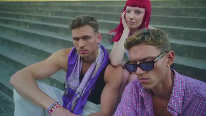 Last Summer (Visualizer)