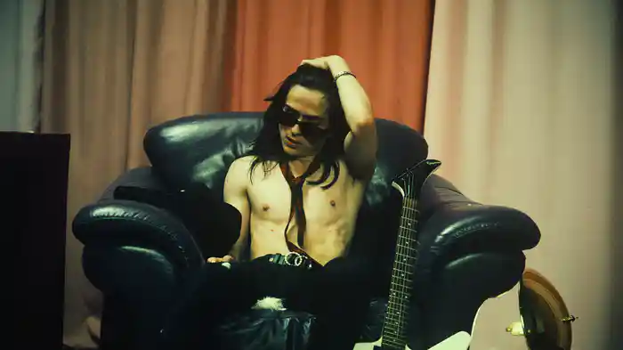 Como Yo (Lyric Video)