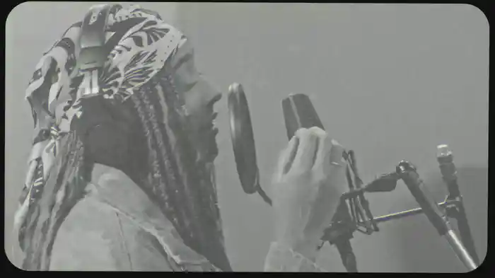 Quem Vai Ser? (Lyric Video)