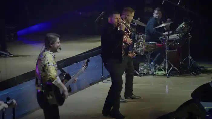 El Amor No Acaba (En Vivo)