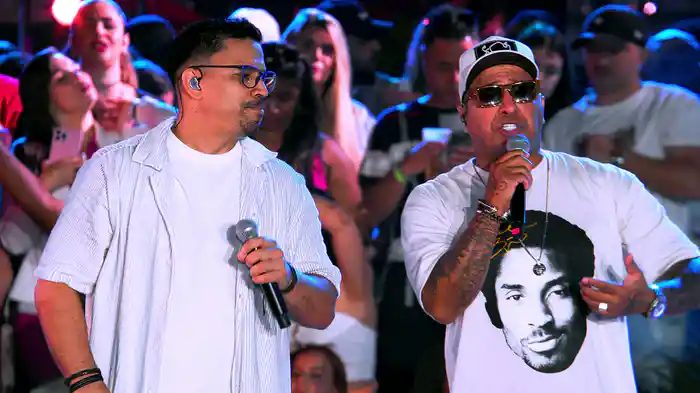 Deus No Comando (Ao Vivo Em São Paulo / 2024)