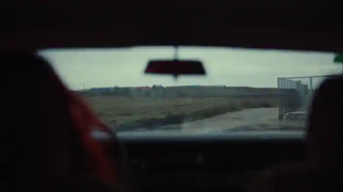 En El Aire (Lyric Video)