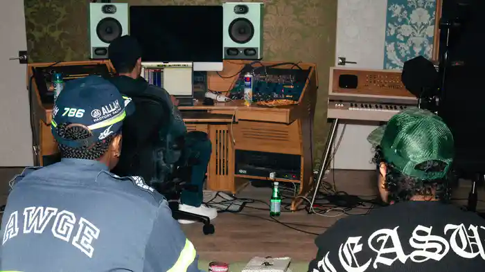 Big Dawgs (Remix) [with A$AP Rocky] (Remix / Audio)