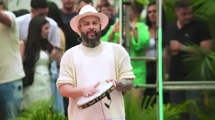 Metade De Nada (Ao Vivo Em São Paulo / 2024)