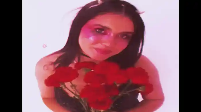 cómo aprender a volar (Lyric Video)