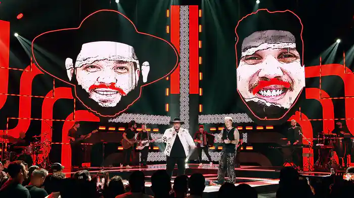 Errou Tá Errado (Ao Vivo Em São Paulo / 2024)