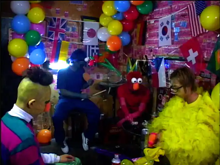 IF THE KIDS ARE UNITED / SESAME STREET THEME