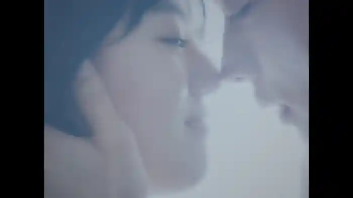 瞳に吸い込まれて