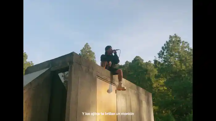 ojitos (En Vivo CDMX / Lyric Video)