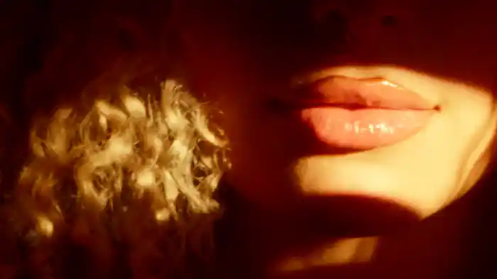 Alguien Como Yo (Trailer)