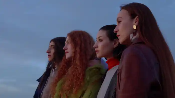 Dans la ville endormie