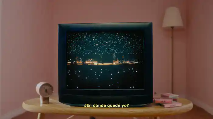 ¿Cómo Pasó? (Lyric Video)