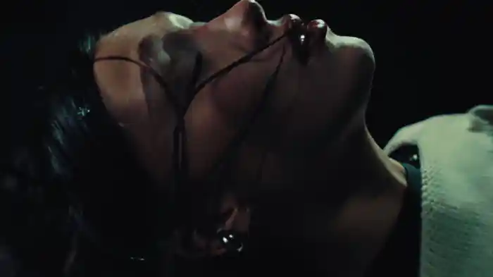 AMAS COMO T PERDONAS