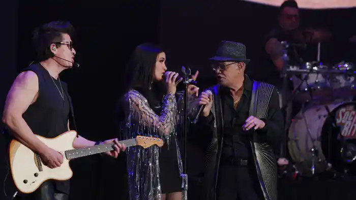 Las Carretas (En Vivo Desde El Auditorio Nacional)