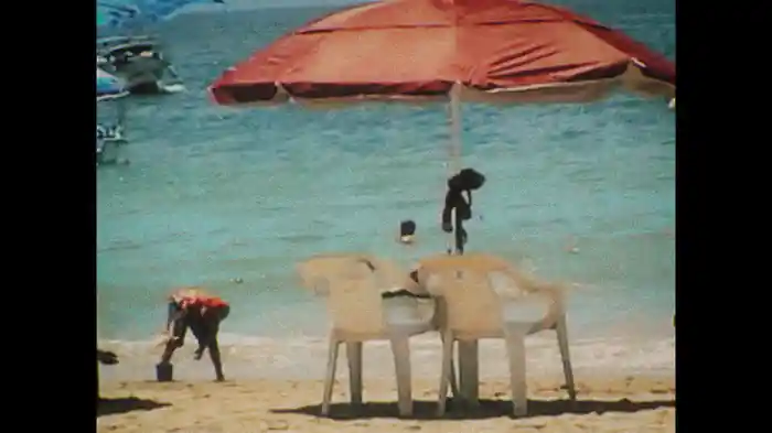 LA PAZ (Lyric Video)