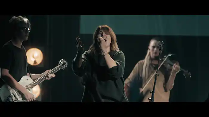 Worthy Of Hallelujah (Live)