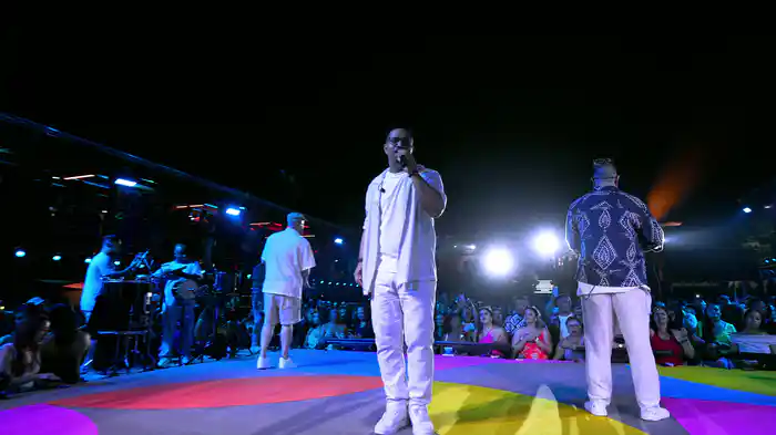 Surpresa / Homem Perfeito (Ao Vivo Em São Paulo / 2024)