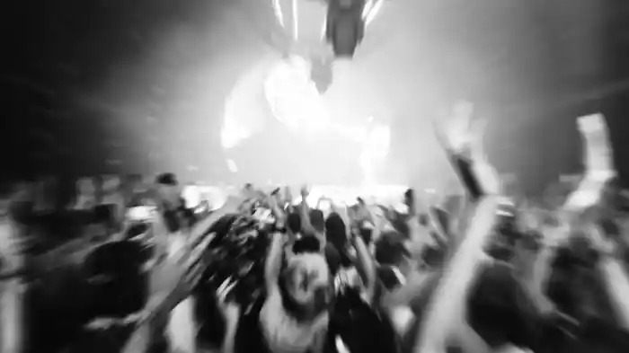 Randale (Lyric Video)