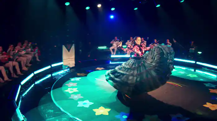 Me Nace Del Corazón (Grabado En Directo)