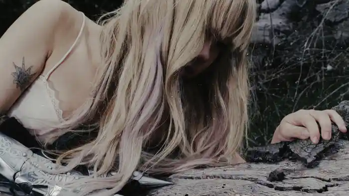 Save me now (Audio)