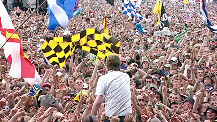I Predict A Riot (Live at T in the Park / 2005)