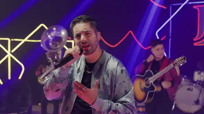 Y Si Me Vuelvo A Enamorar (En Vivo)