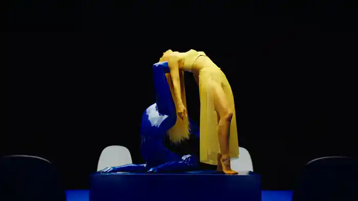 BALENCIAGA COVERED EYES