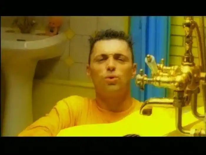 La Vasca (Videoclip)