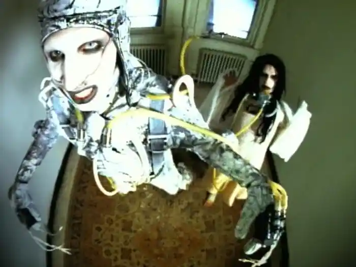 トゥーニキット