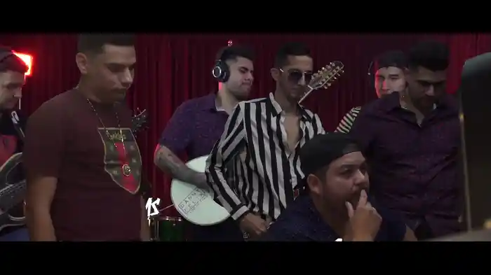 Somos Hombres O Payasos