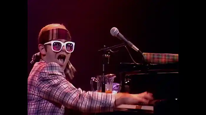 Saturday Night's Alright For Fighting (Live At The Playhouse Theatre, Edinburgh, Scotland / 1976)
