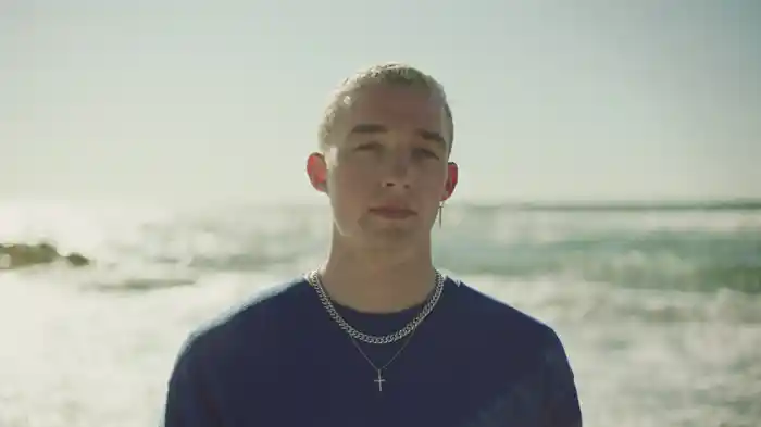 Beautiful Scars (Lyric Video)