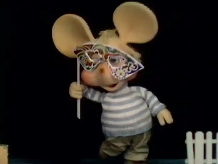 Topo's Chicken Friends (Live On The Ed Sullivan Show, October 19, 1969)