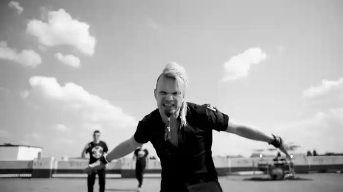 Mittelfinger Richtung Zukunft