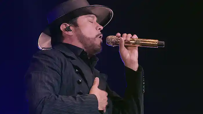 Mi Llamada (En Vivo)