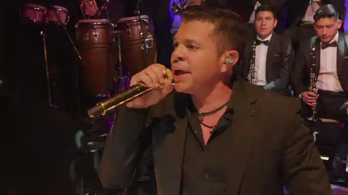 Mejor Me Voy (En Vivo / Versión Acústica)