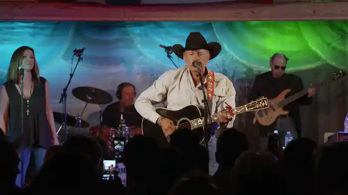 Troubadour (Live At Gruene Hall, New Braunfels, TX/2016)