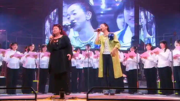 未来を旅するハーモニー (from DIAMOND15 TOUR 2005 Live Ver.)