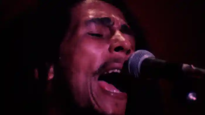 War / No More Trouble (Live At Music Hall, Boston / 1978)