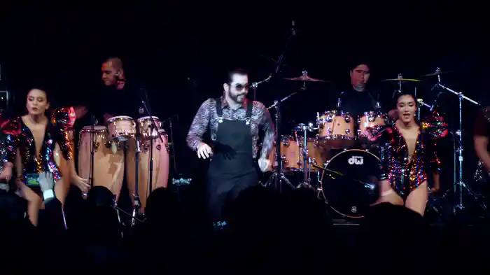 Los Nenes Con Los Nenes (En Vivo Desde El Lunario Del Auditorio Nacional)