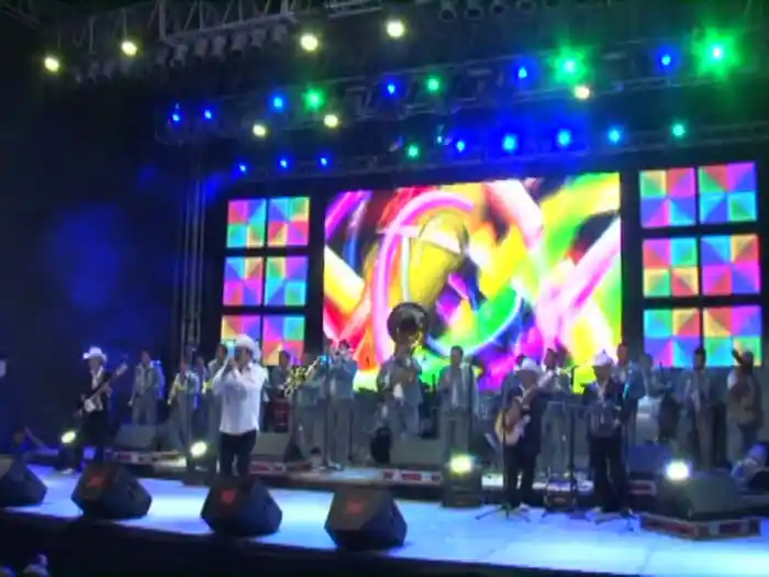 Mecánico De Amor (Live)