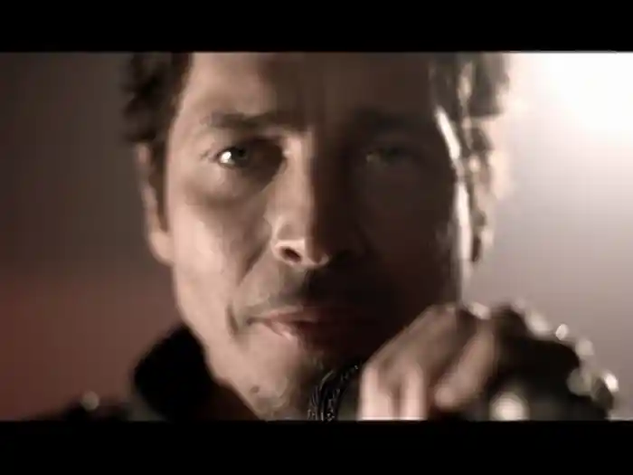 アームズ・アラウンド・ユア・ラヴ