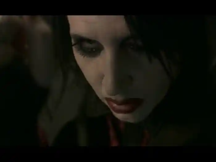 プッティング・ホールズ・イン・ハッピネス