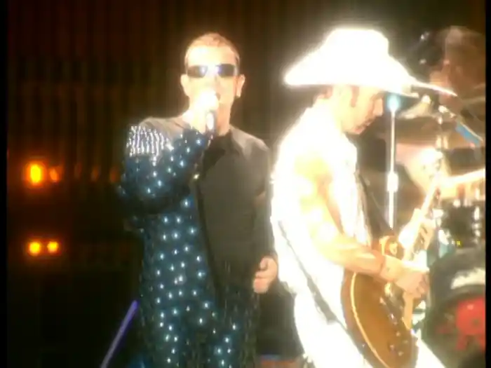 Hold Me, Thrill Me, Kiss Me, Kill Me (Live From Mexico)