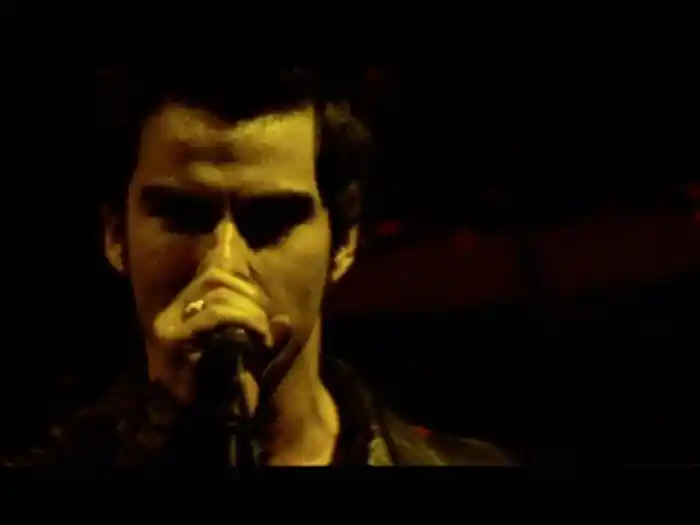 パス・ザ・バック（ライヴ）